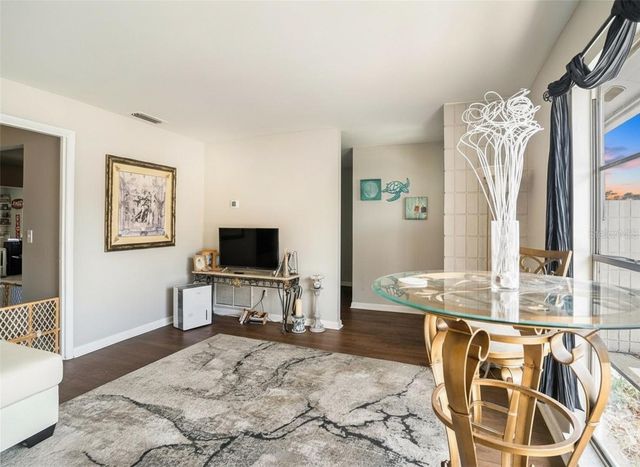 7004 LAMBRIGHT COURT, Tampa, FL 33634