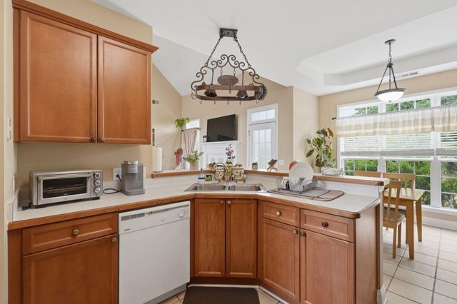 812 N Bay Overlook, Villa Rica, GA 30180