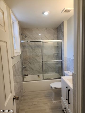 464 Walnut St, Elizabeth City, NJ 07201
