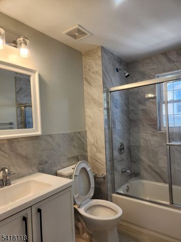 464 Walnut St, Elizabeth City, NJ 07201