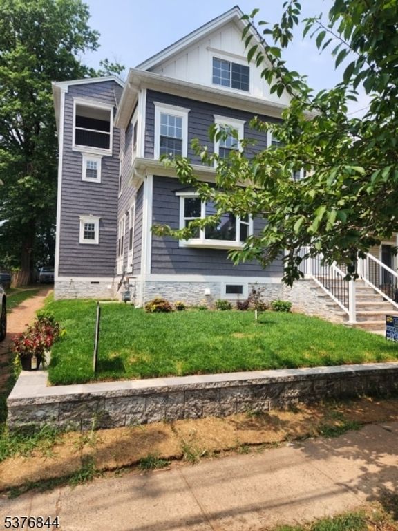 464 Walnut St, Elizabeth City, NJ 07201 — photo 3