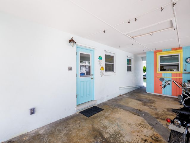 W 466 Shore Drive, Summerland Key, FL 33042