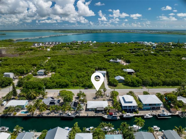 W 466 Shore Drive, Summerland Key, FL 33042