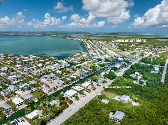 W 466 Shore Drive, Summerland Key, FL 33042