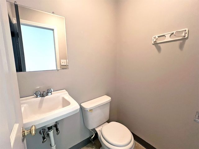 2930 CHERRY Street, Erie, PA 16508