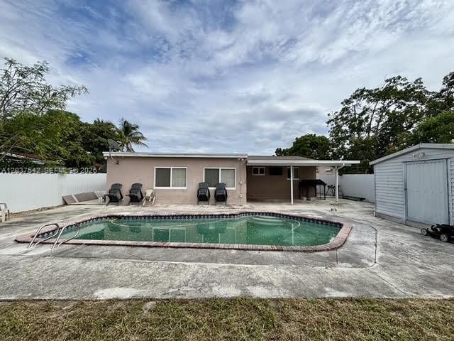 7461 Douglas Street, Hollywood, FL 33024