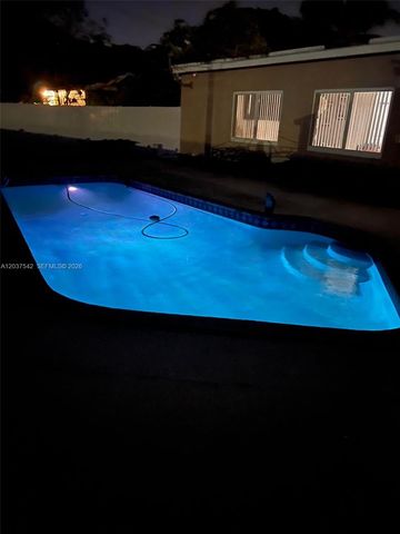 7461 Douglas Street, Hollywood, FL 33024