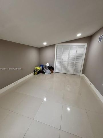 7461 Douglas Street, Hollywood, FL 33024