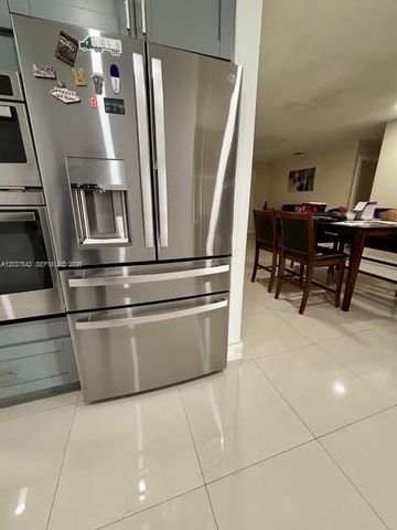 7461 Douglas Street, Hollywood, FL 33024