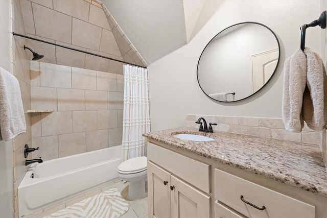 2409 Old Creek Road, Edmond, OK 73034