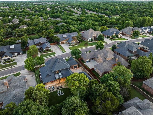 2409 Old Creek Road, Edmond, OK 73034
