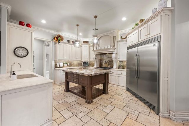 2409 Old Creek Road, Edmond, OK 73034
