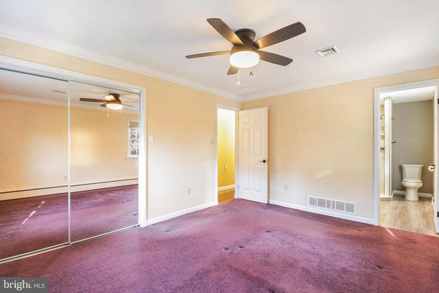 14 GREENWAY DR, Mechanicsburg, PA 17055