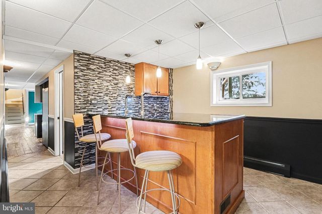 14 GREENWAY DR, Mechanicsburg, PA 17055