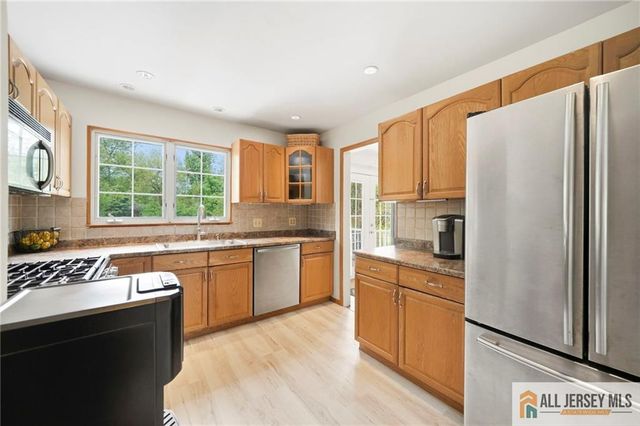 56 Ferris Road, Edison, NJ 08817