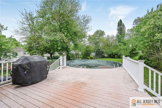 56 Ferris Road, Edison, NJ 08817