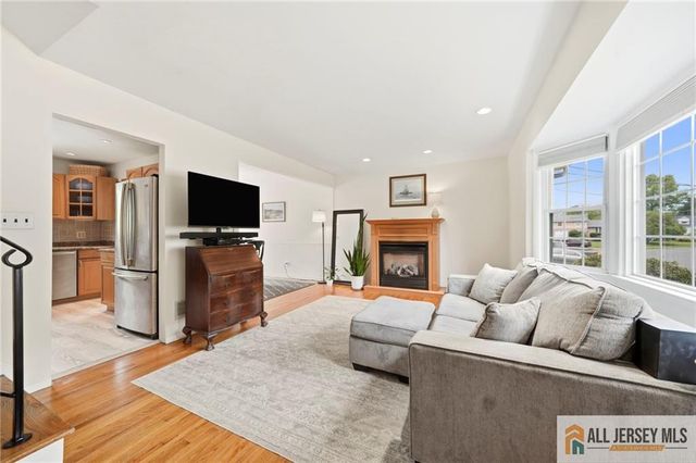 56 Ferris Road, Edison, NJ 08817