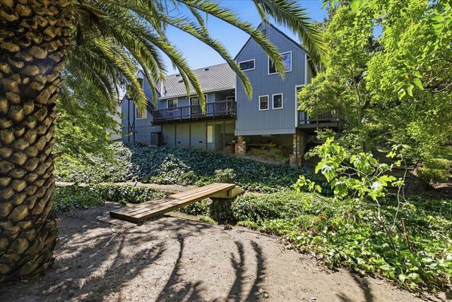 7095 Murdock Way, Carmichael, CA 95608