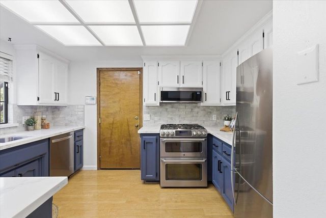 7095 Murdock Way, Carmichael, CA 95608