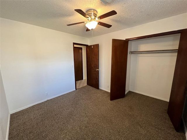 1017 S Neptune Street, Edmond, OK 73003
