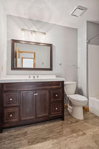 8404 Copperfield Way 101, Inver Grove Heights, MN 55076