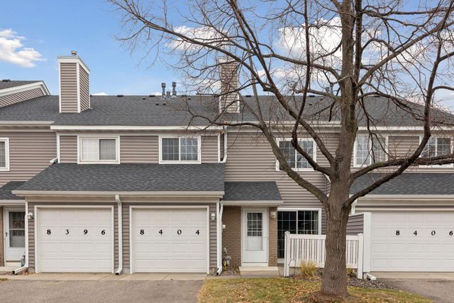 8404 Copperfield Way 101, Inver Grove Heights, MN 55076