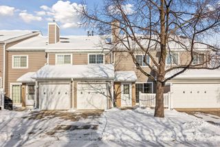 8404 Copperfield Way 101, Inver Grove Heights, MN 55076