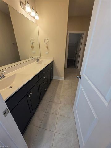 1751 Eastfall Street, Kernersville, NC 27284