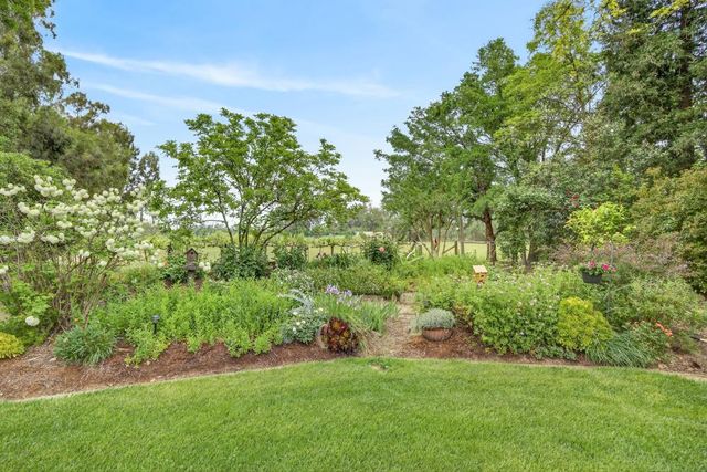 35670 Yellowstone Ave, Davis, CA 95616