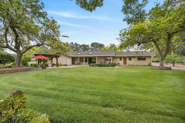 35670 Yellowstone Ave, Davis, CA 95616