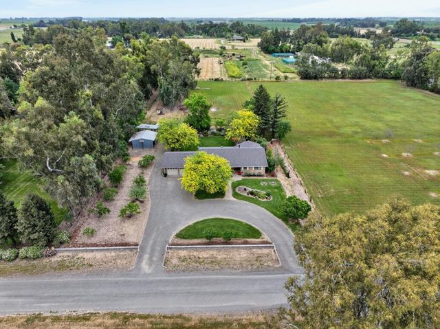 35670 Yellowstone Ave, Davis, CA 95616