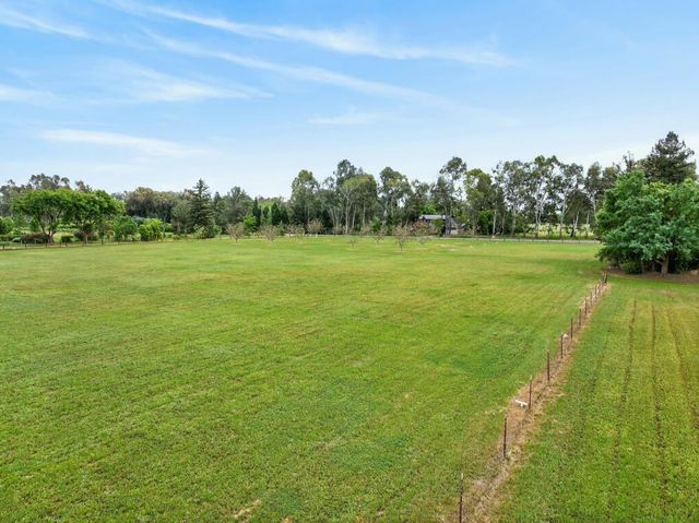 35670 Yellowstone Ave, Davis, CA 95616