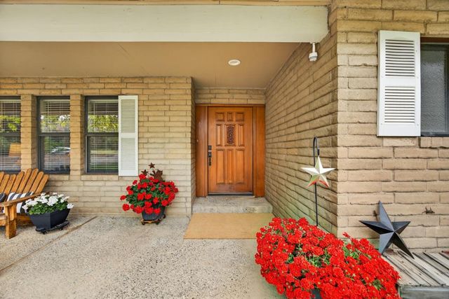 35670 Yellowstone Ave, Davis, CA 95616