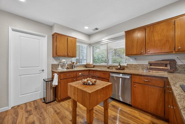 35670 Yellowstone Ave, Davis, CA 95616