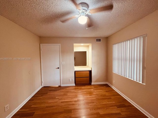 9999 Summerbreeze Dr 504, Sunrise, FL 33322