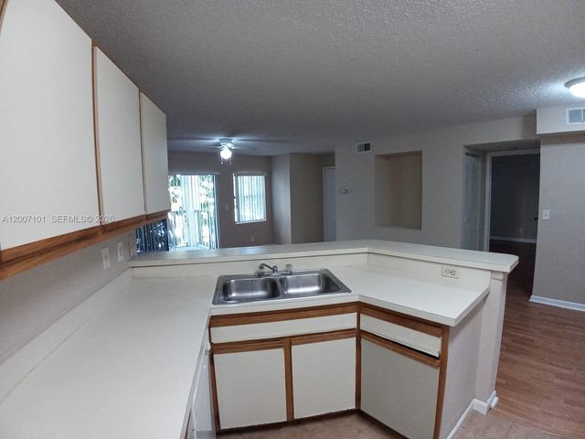 9999 Summerbreeze Dr 504, Sunrise, FL 33322