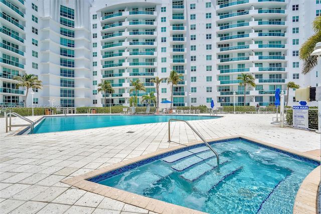 7900 Harbor Island Drive 610, North Bay Village, FL 33141