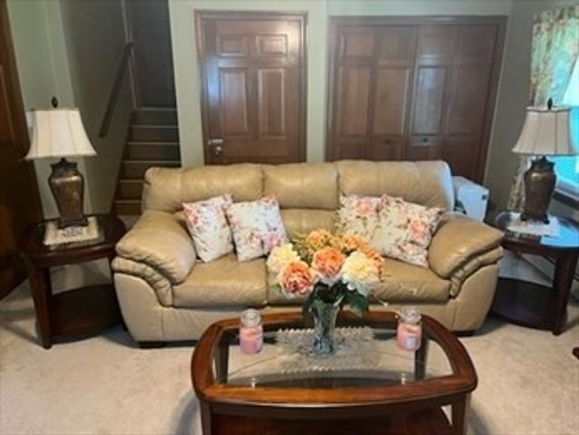 16 Indian Rock Drive B, Saugus, MA 01906