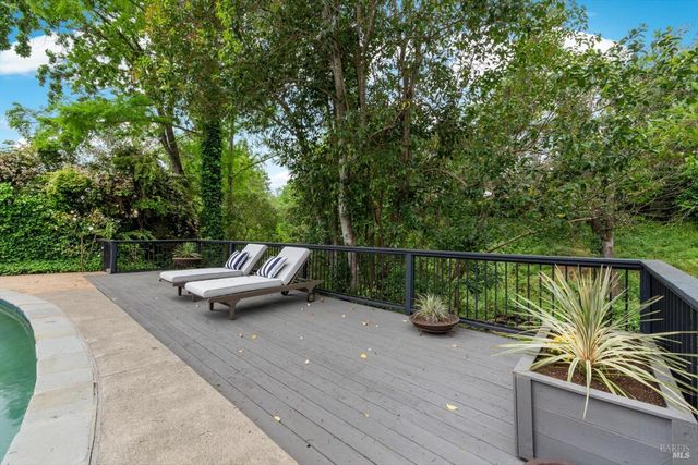 213 Kaanapali Dr, Napa, CA 94558