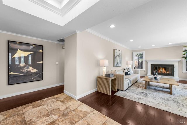 213 Kaanapali Dr, Napa, CA 94558