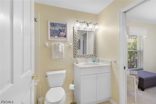 8009 San Vista CIR, Naples, FL 34109