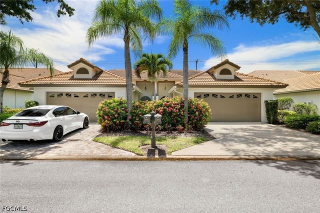 8009 San Vista CIR, Naples, FL 34109