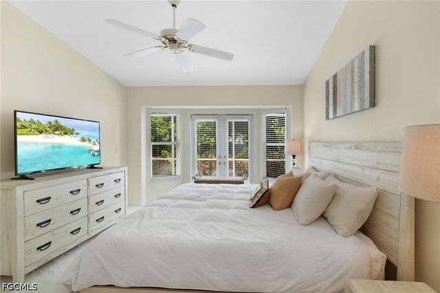 8009 San Vista CIR, Naples, FL 34109