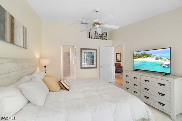 8009 San Vista CIR, Naples, FL 34109
