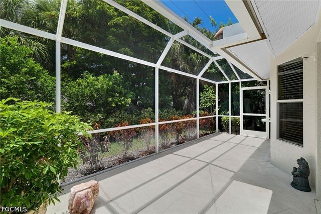 8009 San Vista CIR, Naples, FL 34109