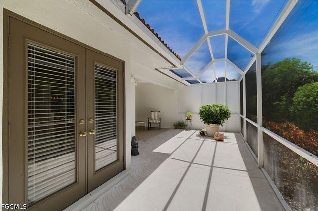 8009 San Vista CIR, Naples, FL 34109