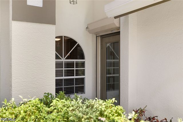 8009 San Vista CIR, Naples, FL 34109