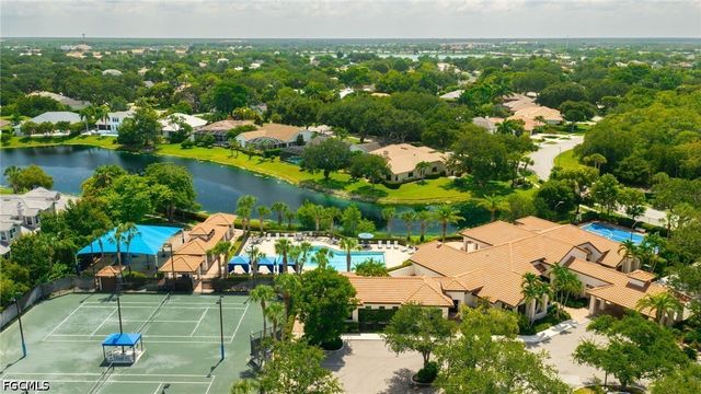 8009 San Vista CIR, Naples, FL 34109