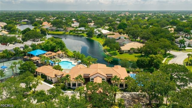 8009 San Vista CIR, Naples, FL 34109