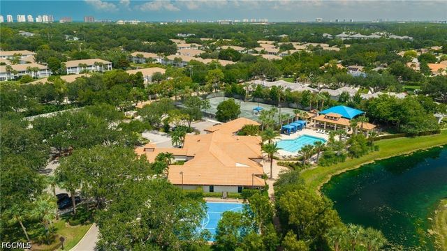 8009 San Vista CIR, Naples, FL 34109